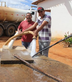Comunidades ruais são contempladas com água e problemas advindos da seca são minimizados