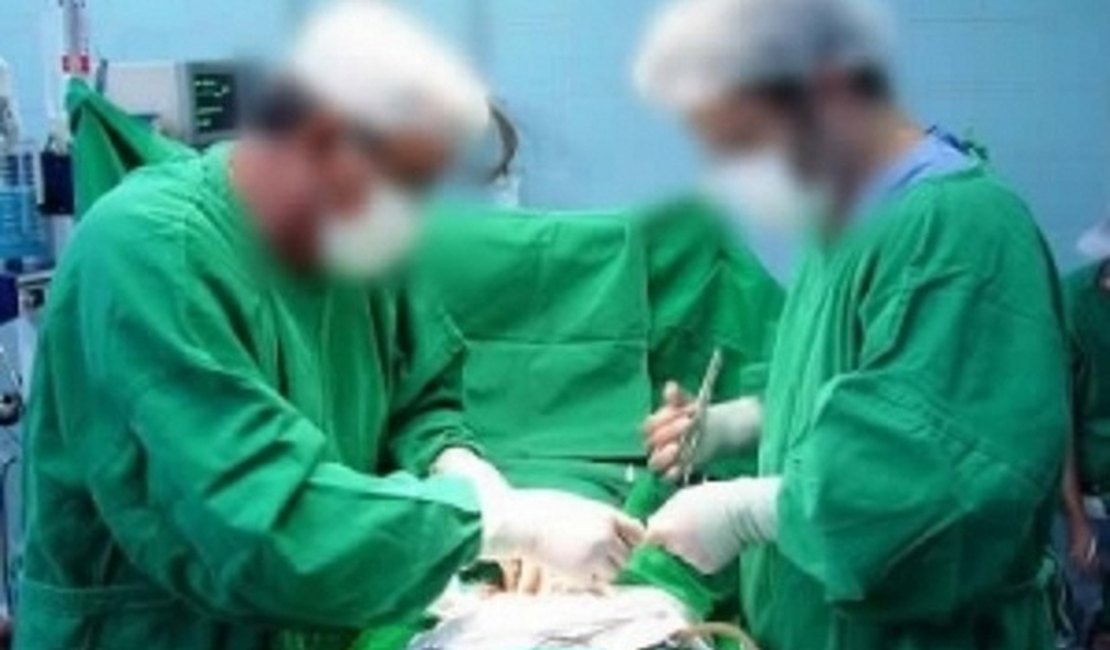 Inquérito investiga cobrança ilegal de taxas por médicos para cesarianas