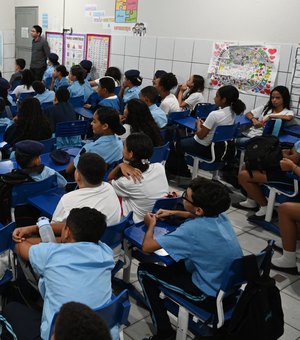 Alunos de escolas de Maragogi recebem palestra sobre música