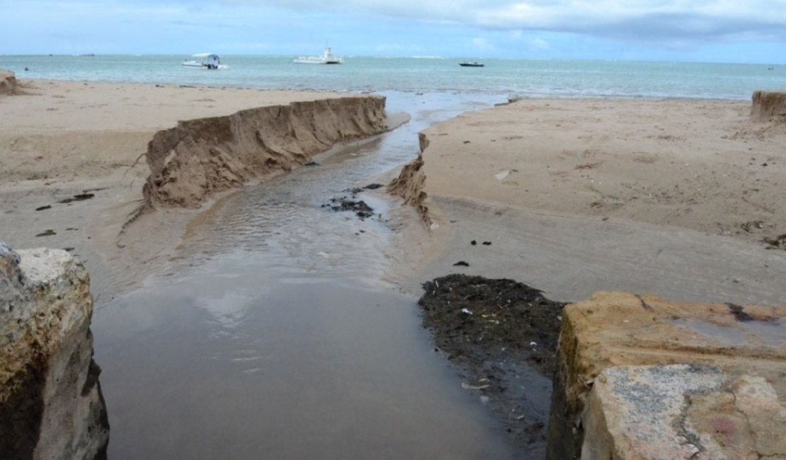 Levantamento da Folha de SP aponta seis praias péssimas para banho em AL