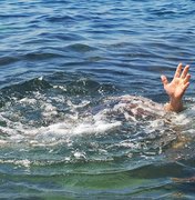 Adolescente morre a caminho do hospital após se afogar no mar de Guaxuma