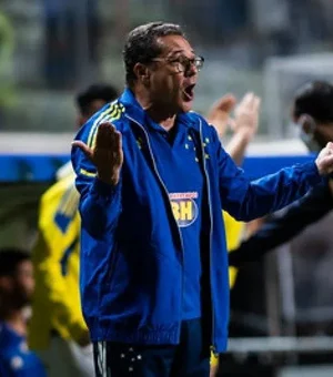 Luxemburgo 'pressiona' Cruzeiro para concluir negociações de sua renovação de contrato