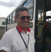 Motorista muda rota de ônibus para que estudantes não se atrasassem para o Enem