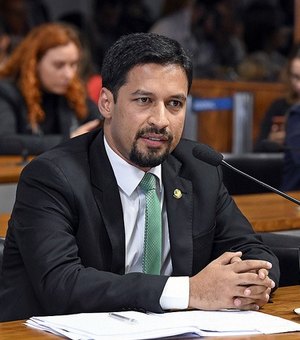 Rodrigo Cunha destaca a importância da Rádio Senado em Maceió