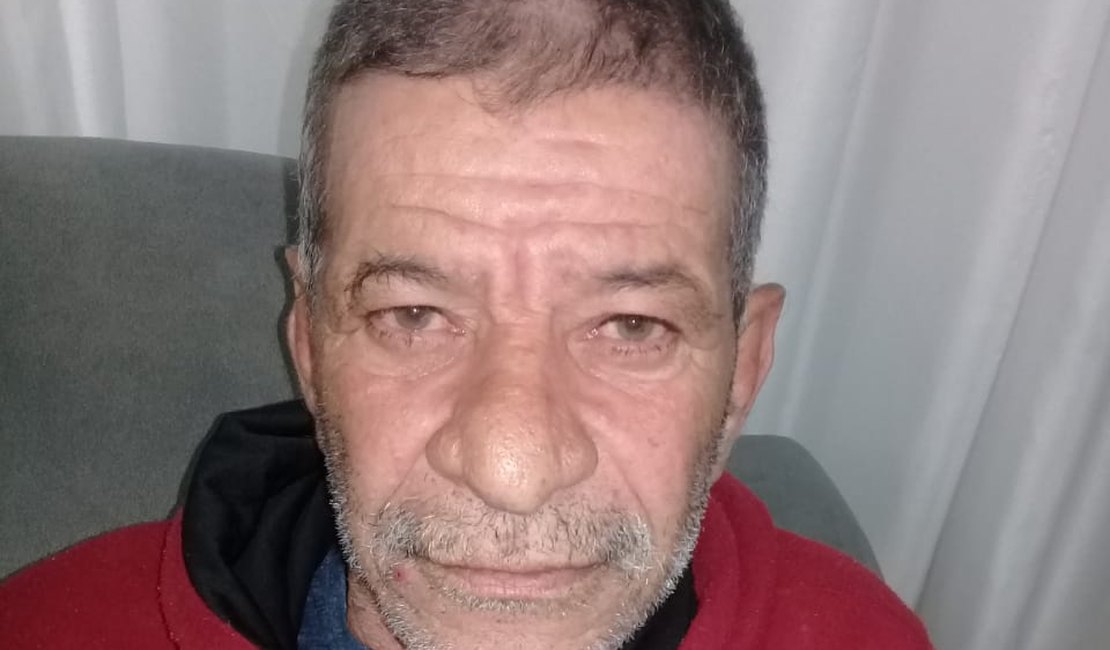 Homem que vive nas ruas de São Paulo tenta encontrar parentes em Alagoas