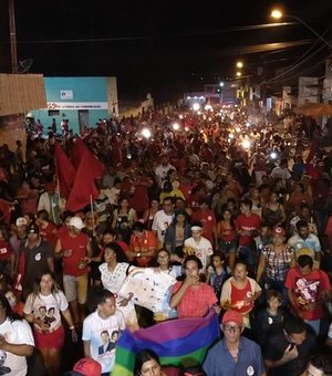 Centenas de pessoas participam de ato pró-Haddad em Girau do Ponciano