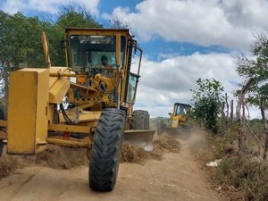 Programa Estrada Boa avança na região dos Correias, Criminoso, Olho D’Agua, Barra e Poço da Onça