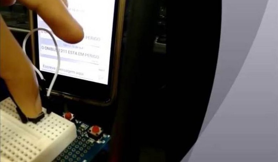 Botões do pânico devem ser implantados por empresas em até 30 dias nos ônibus