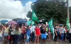 Servidores de Girau do Ponciano fazem paralisação na prefeitura