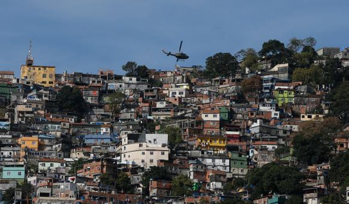 Confronto entre PM e criminosos deixa três mortos e quatro feridos no Rio
