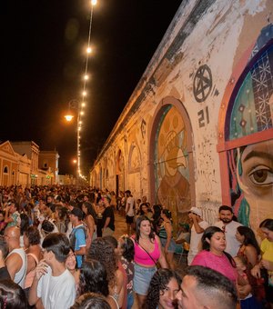 Jaraguá Folia promete arrastar milhares de foliões pelo bairro histórico nesta sexta (02)