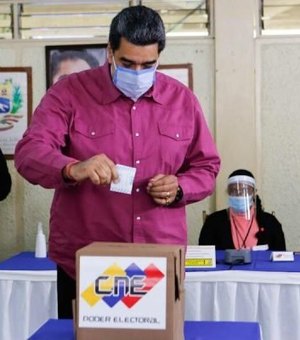 Partido de Maduro vence na Venezuela em eleição com 69% de abstenção