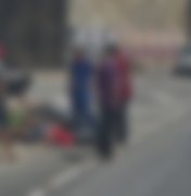 Colisão entre carro e moto deixa uma vítima ferida no Pontal, em Maceió