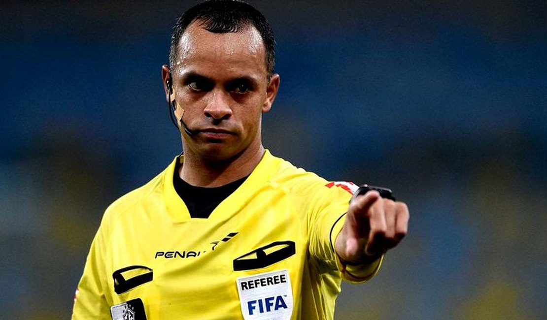 Brasileiro será um dos 13 árbitros assistentes de vídeo da Copa