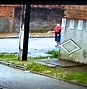[Vídeo] Bandido assalta pai de policial militar em Arapiraca