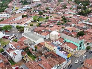 Defensoria leva serviços gratuitos e debates sobre liberdade religiosa em Santana do Ipanema