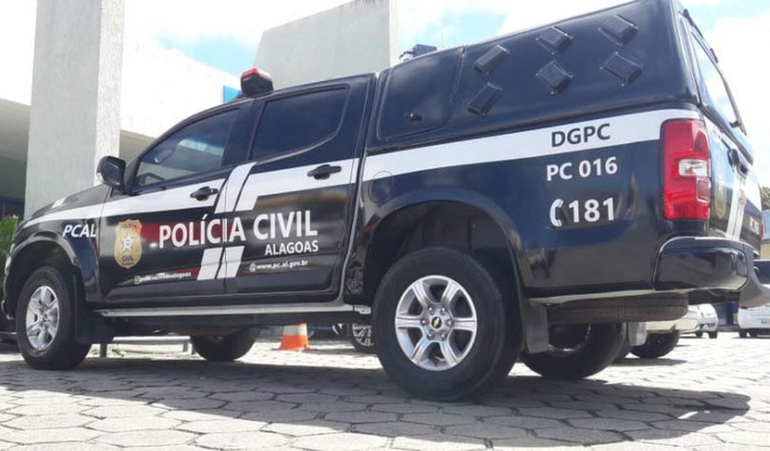 Polícia Civil prende suspeitos de participar de triplo-homicídio em Atalaia