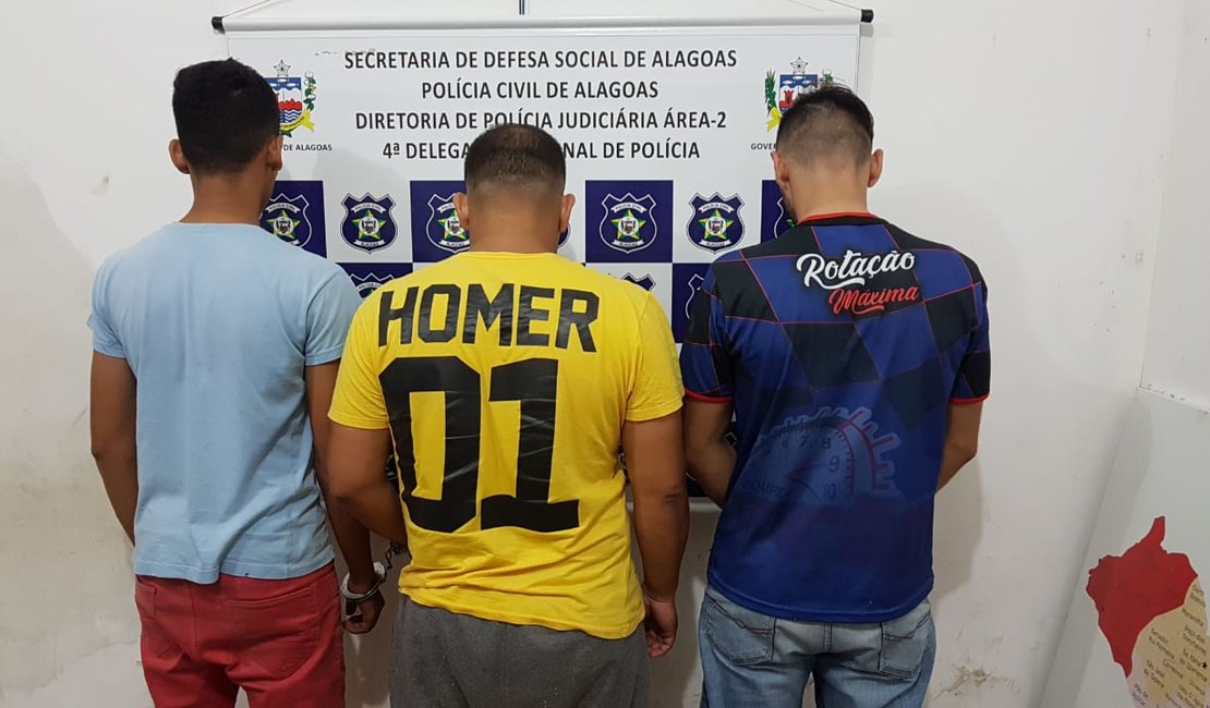 Policiais encontram sítio que servia de local para desmanche de motos em Arapiraca