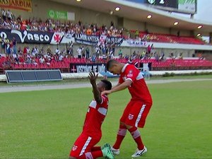 CRB perde, Vasco segue líder, Ceará encosta e Bahia tem novo técnico