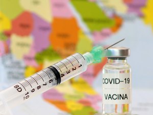 Vacina chinesa contra covid-19 para testes chega a São Paulo