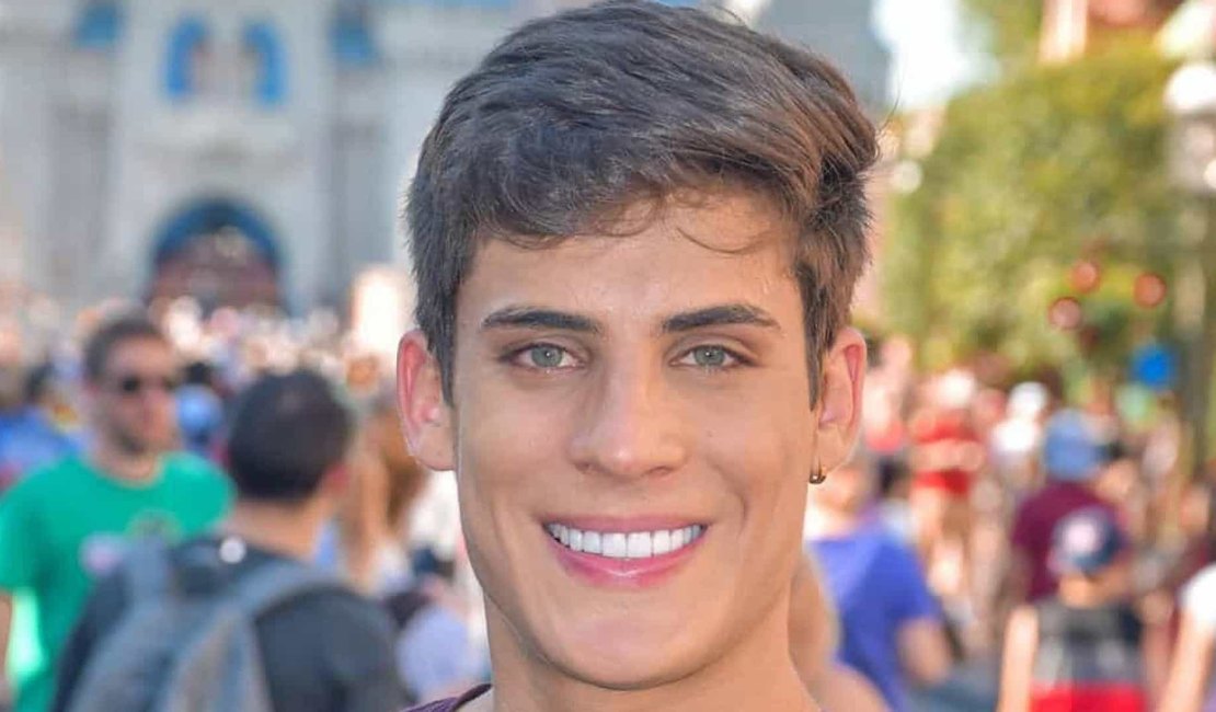 Ex-namorado da mãe de Neymar, Tiago Ramos diz que é julgado na web