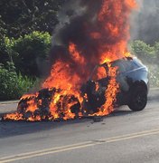 Carro de Paquetá pega fogo, explode, mas jogador já treina no CT
