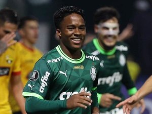 Endrick retorna ao Palmeiras com novos concorrentes no ataque do Verdão