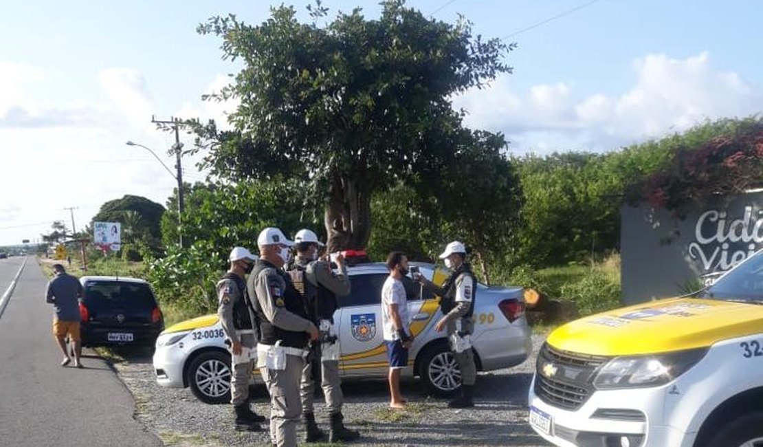 Fiscalização do BPRv no Litoral Sul apreende 17 veículos