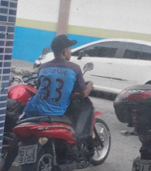 [Vídeo] Homem é flagrado furtando motocicleta no Centro de Arapiraca