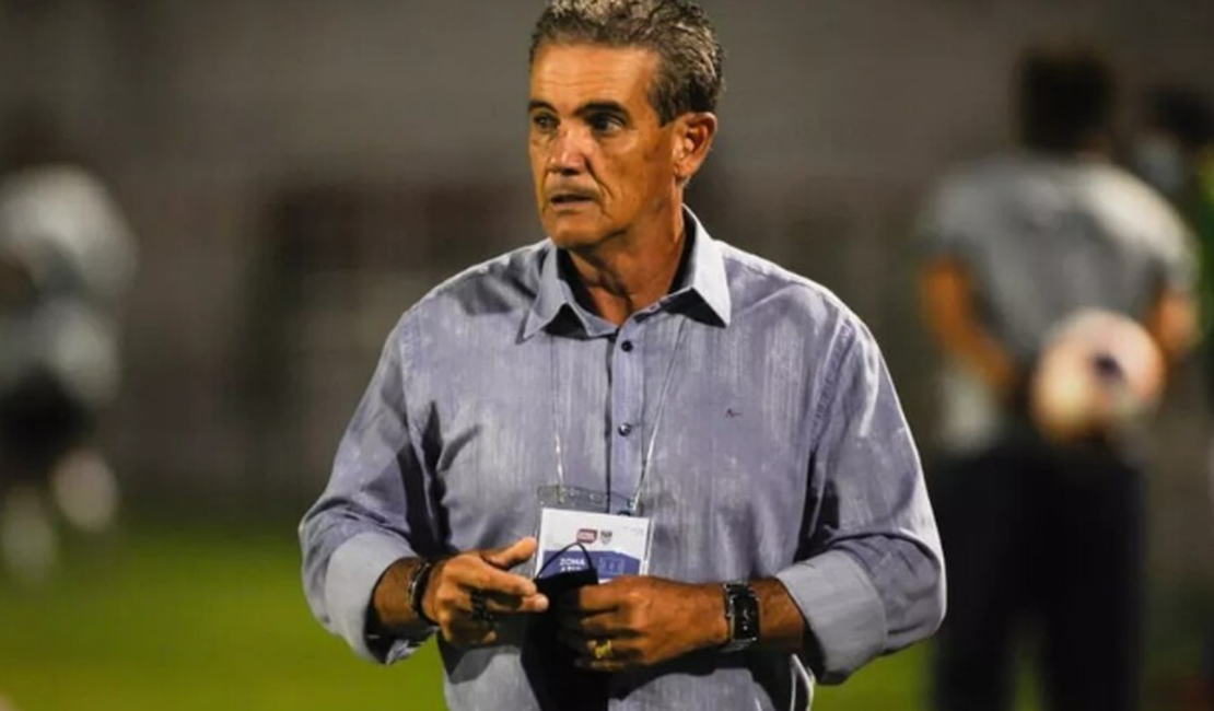 ASA anuncia saída do técnico Paulo Roberto Santos