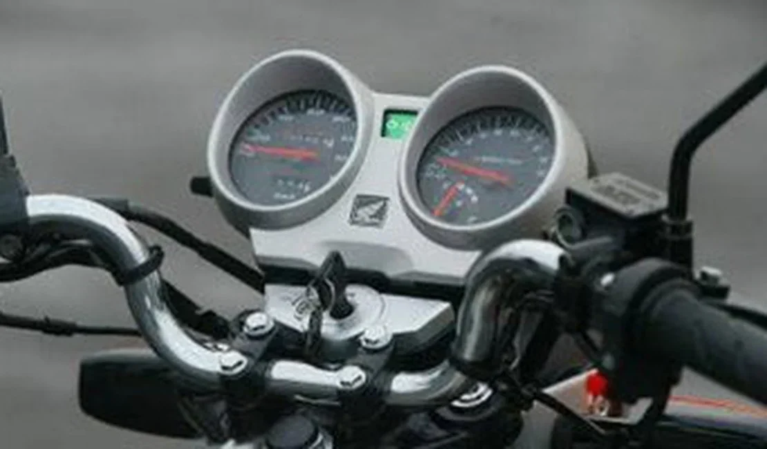Duas motocicletas foram roubadas neste domingo (11), em Arapiraca