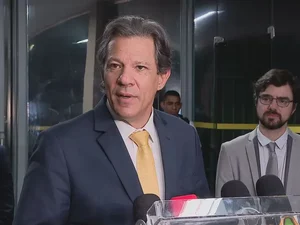 Haddad cobra do PT reconhecimento pelos números da economia e defende debate sobre a sucessão de Lula