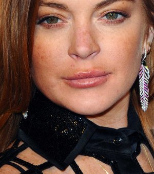 Transmissão ao vivo de Lindsay Lohan termina de forma violenta