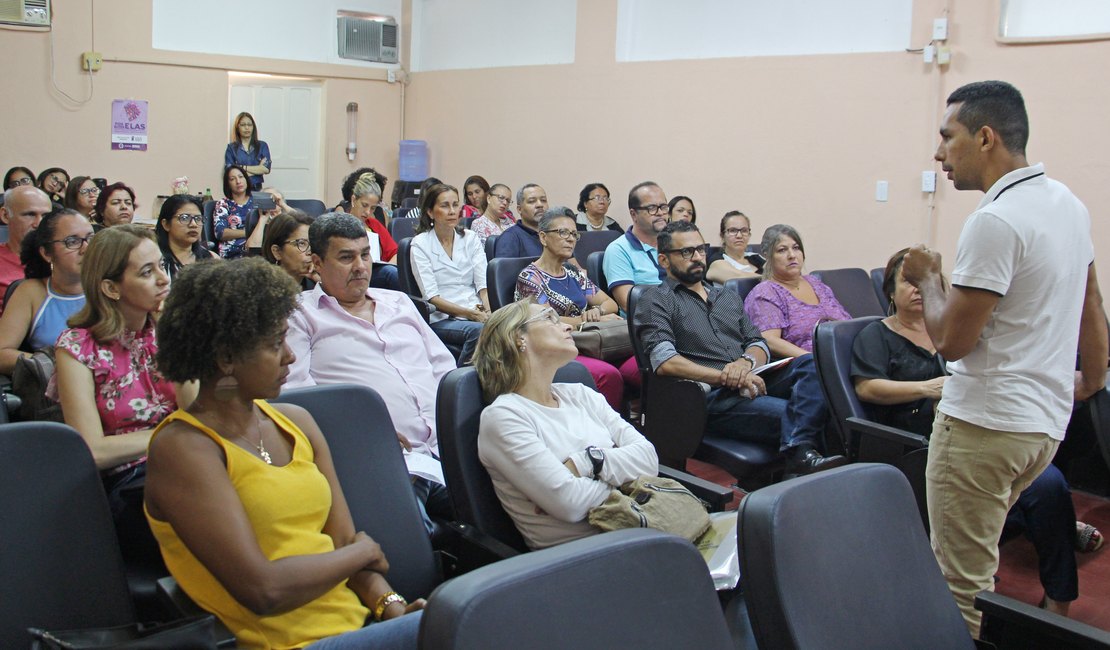 Seprev capacita gestores da rede estadual de ensino sobre prevenção ao suicídio