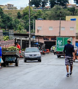 Moradores e comerciantes comemoram pavimentação em ruas da Levada