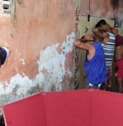 Polícia Militar desarticula rinha de galo e prende três em Penedo