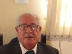 Aos 79 anos, motorista de ônibus executivo se forma em direito