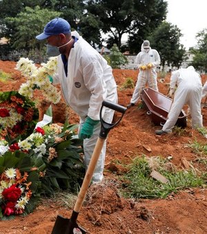 Brasil ultrapassa 70 mil mortes por Covid-19