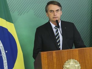 Bolsonaro comemora desempenho da economia