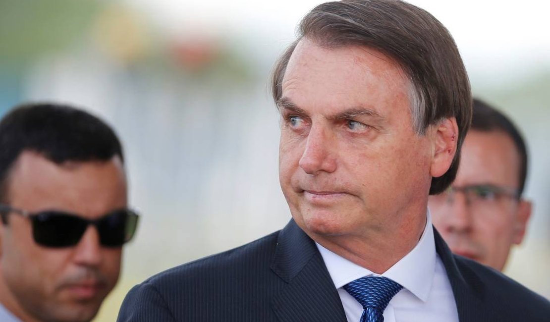 'Você tem cara de homossexual terrível', diz Bolsonaro ao reagir sobre caso Flávio