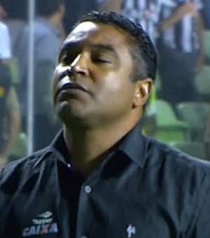 Promissor, pouca utilização da base e peso de decisões: o que esperar de Roger Machado no Fluminense