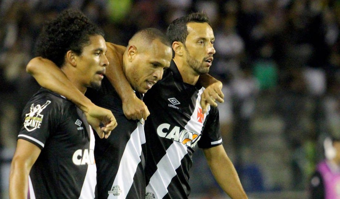 BRASILEIRÃO: Palmeiras volta a vencer e Vasco mostra a força de São Januário
