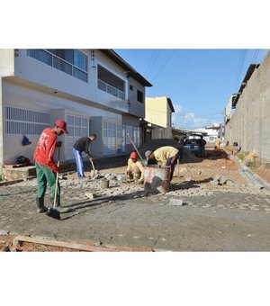 Prefeitura de Maragogi inicia pavimentação de ruas da região do Centro