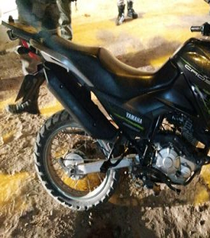 Polícia recupera motocicleta roubada no bairro Cidade Universitária