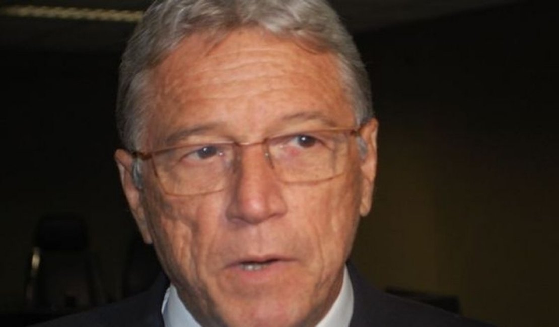 Em ação,ex-governador Teotônio Vilela é investigado por improbidade administrativa