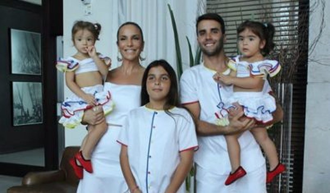 Ivete Sangalo posta vídeos das filhas gêmeas e seguidores se derretem: “Lindas”