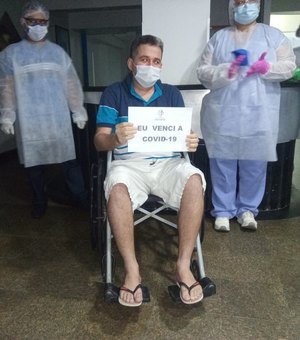 [Vídeo] Após dias entubado, paciente é curado da Covid-19 e recebe alta do Hospital Djacy Barbosa 