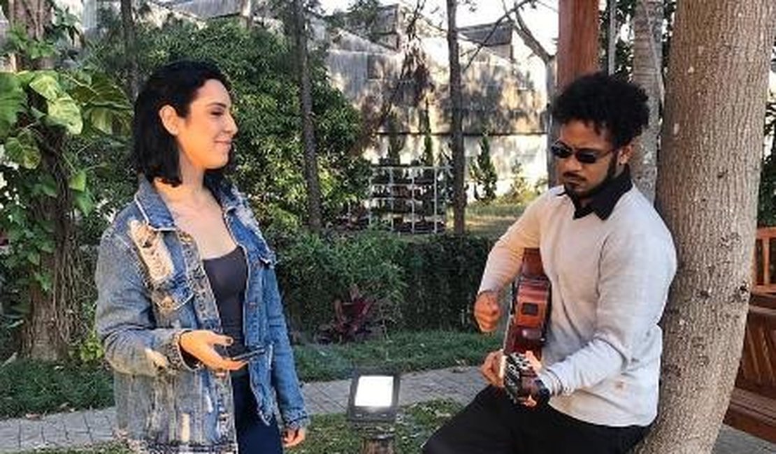 Namorada de Rafael Miguel busca carreira de cantora após morte do ator