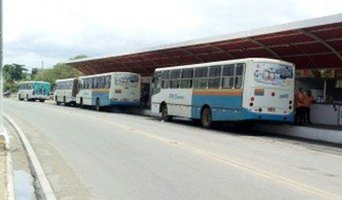 Com redução de horários, empresas de ônibus antecipam férias de funcionários em Arapiraca