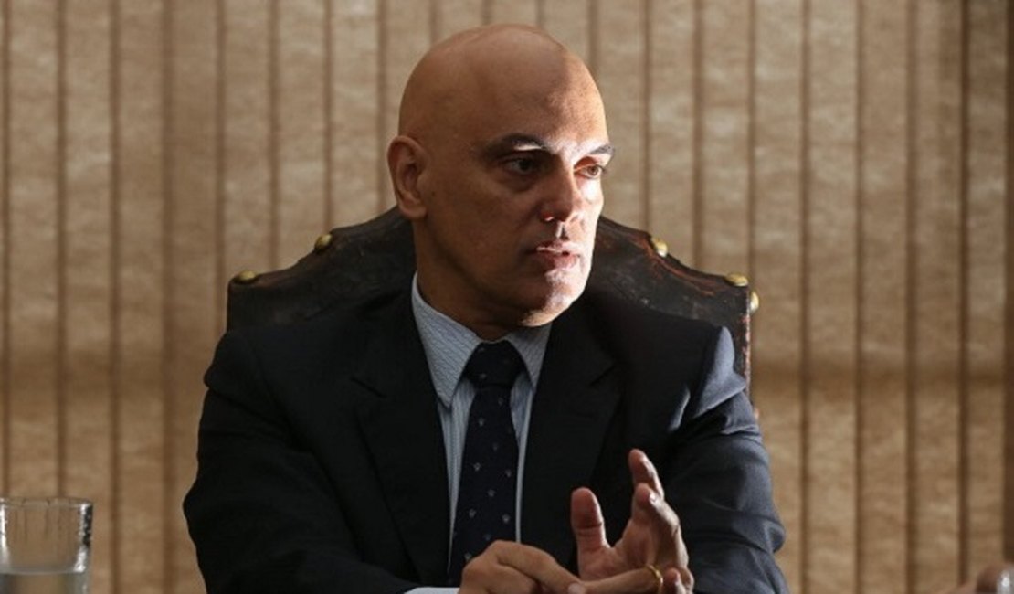 Alexandre de Moraes omite do Senado que mulher advoga no Supremo